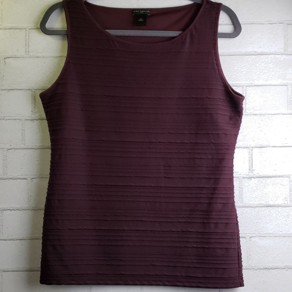 🌷Ann Taylor tank top size M